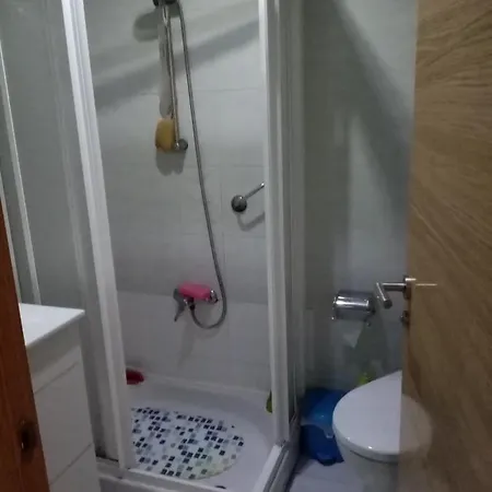 Silenciosa Cerca Del Hospital Valdecilla