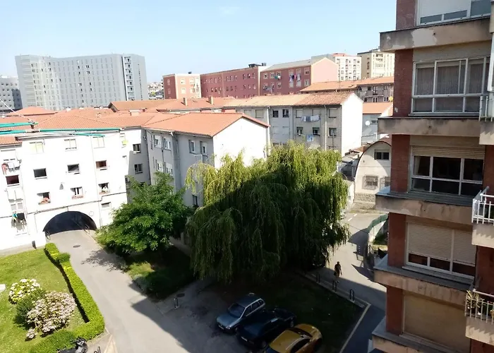 Silenciosa Cerca Del Hospital Valdecilla